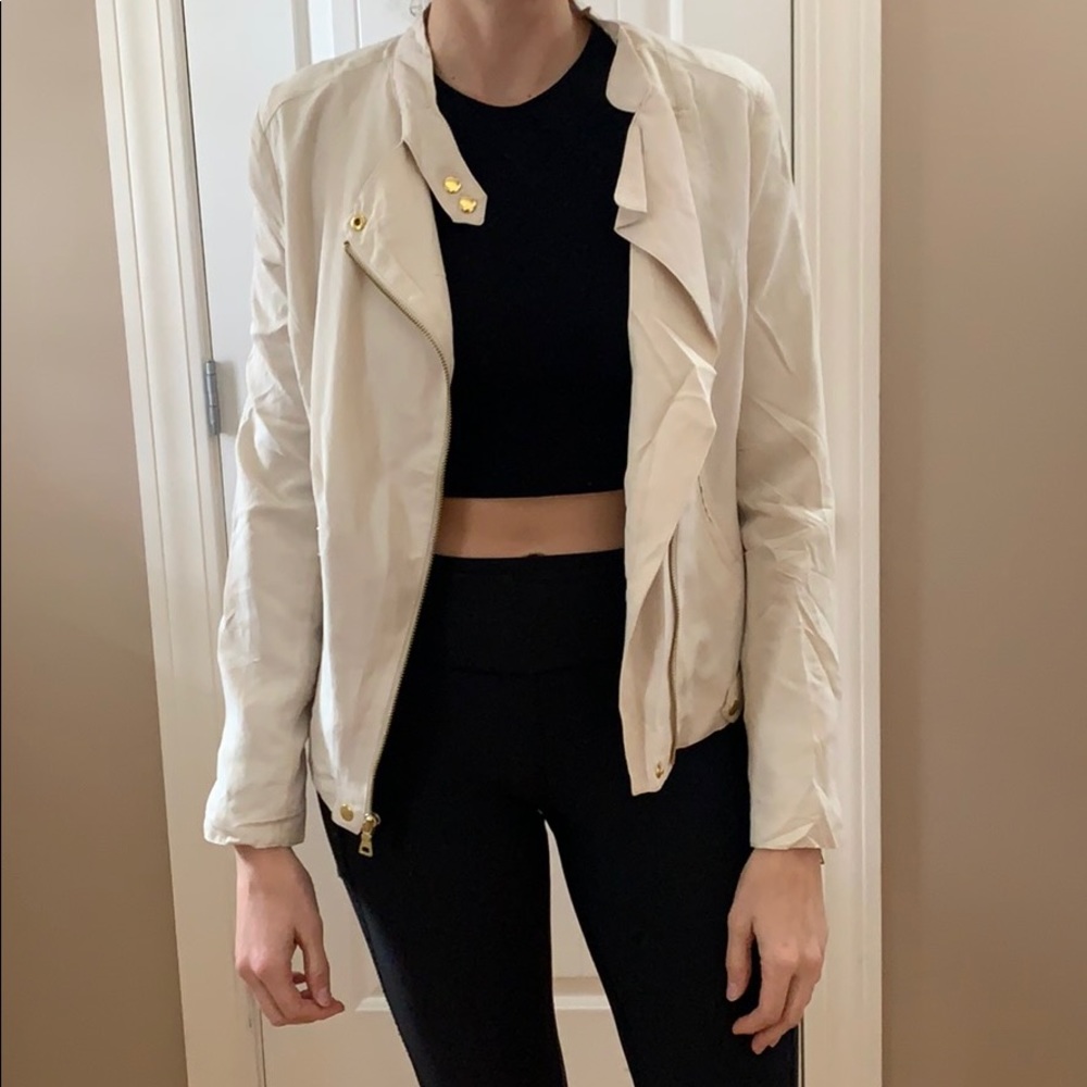 Size small. Off white bomber jacket